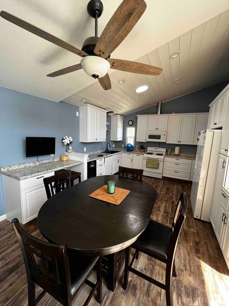 Charming Coastal Getaway with Private Outdoor Spaces - Baywood-Los Osos, California