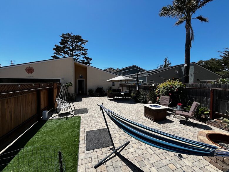Charming Coastal Getaway with Private Outdoor Spaces - Baywood-Los Osos, California