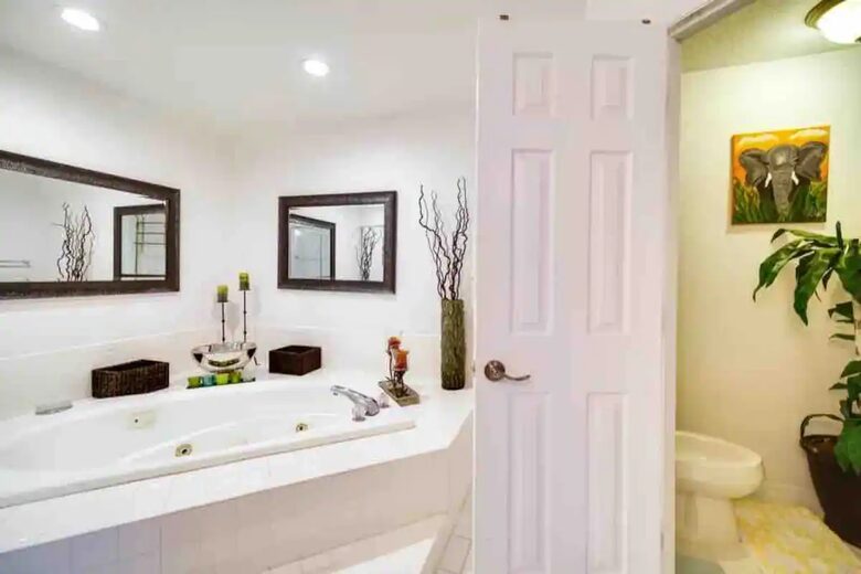 Luxury Beachside Retreat - Satellite Beach, Florida