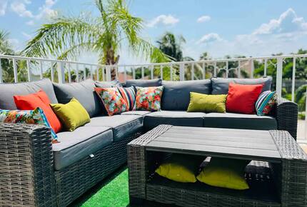 Luxury Beachside Retreat - Satellite Beach, Florida