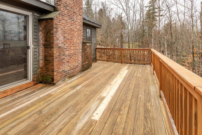 Cozy Mountain Escape with Hot Tub & Prime Access - Winhall, Vermont