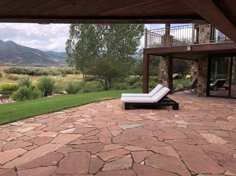 Lower level deck