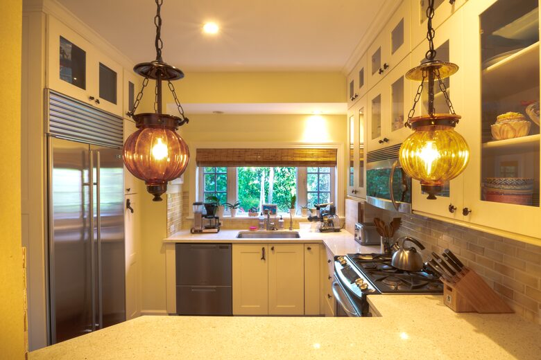 Charming Palm Beach Cottage with Pool & Private Beach Access - Palm Beach, Florida