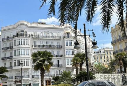 Elegant Valencian Apartment - Valencia, Spain