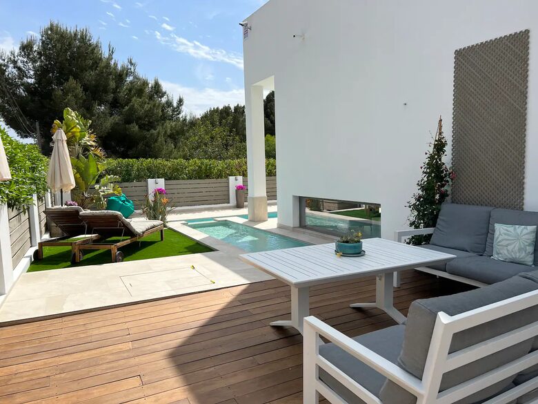 Cala Llonga Family House - Cala Llonga, Ibiza, Spain
