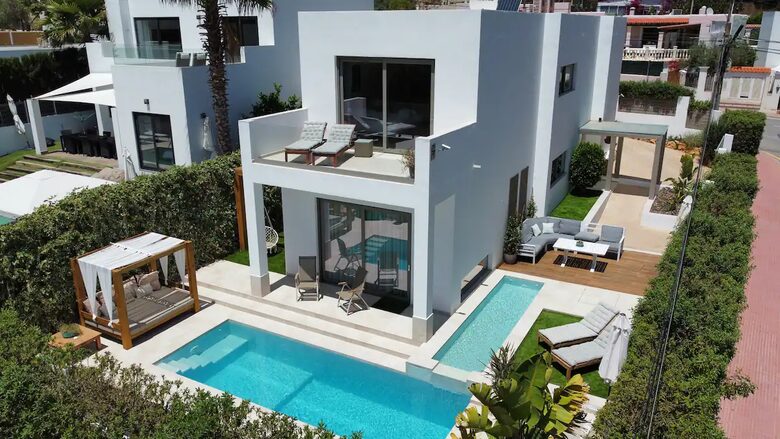 Cala Llonga Family House - Cala Llonga, Ibiza, Spain