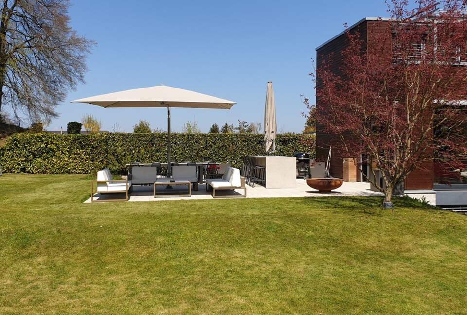 Zürich Family Home - Rüschlikon, Switzerland