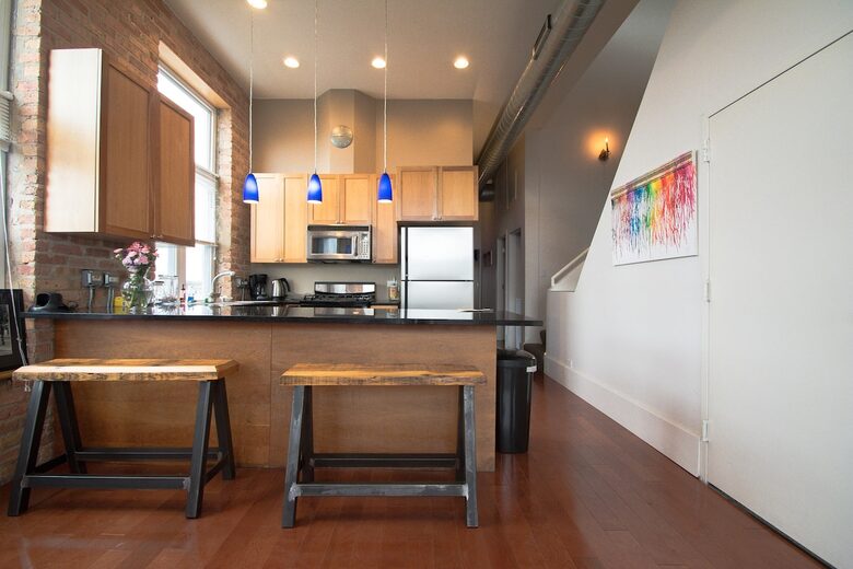 Stunning Duplex Penthouse with Skyline Views in Wicker Park - Chicago, Illinois