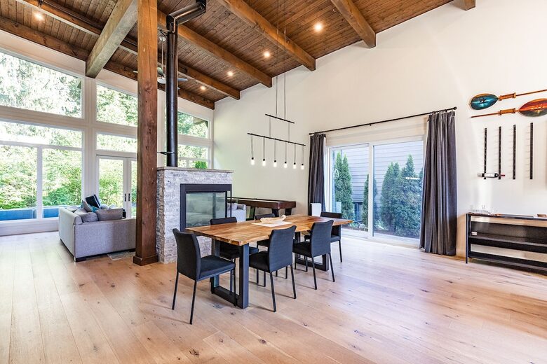 Tranquil Modern Retreat in the Sea-to-Sky Corridor - Squamish, Canada