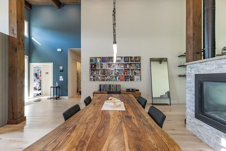 Tranquil Modern Retreat in the Sea-to-Sky Corridor - Squamish, Canada
