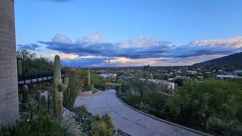 Award Winning Hillside Retreat - Paradise Valley, Arizona