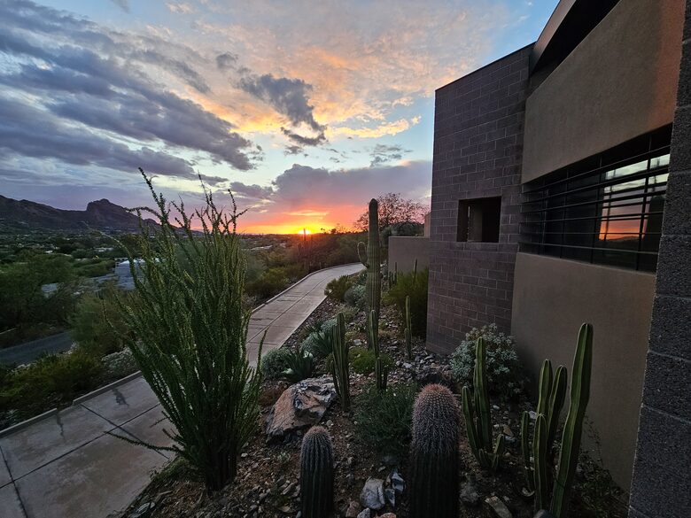 Award Winning Hillside Retreat - Paradise Valley, Arizona