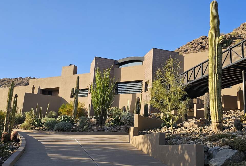 Award Winning Hillside Retreat - Paradise Valley, Arizona