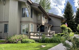 Sun Valley - Ten Minute Stroll To Village Square Shops & Restaurants - Sun Valley, Idaho