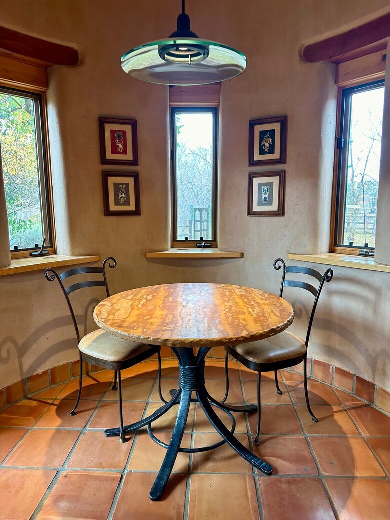 Buena Vista Adobe Hideaway | 20 minutes to Taos Ski Valley - El Prado, New Mexico