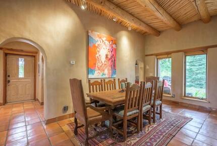Buena Vista Adobe Hideaway | 20 minutes to Taos Ski Valley - El Prado, New Mexico