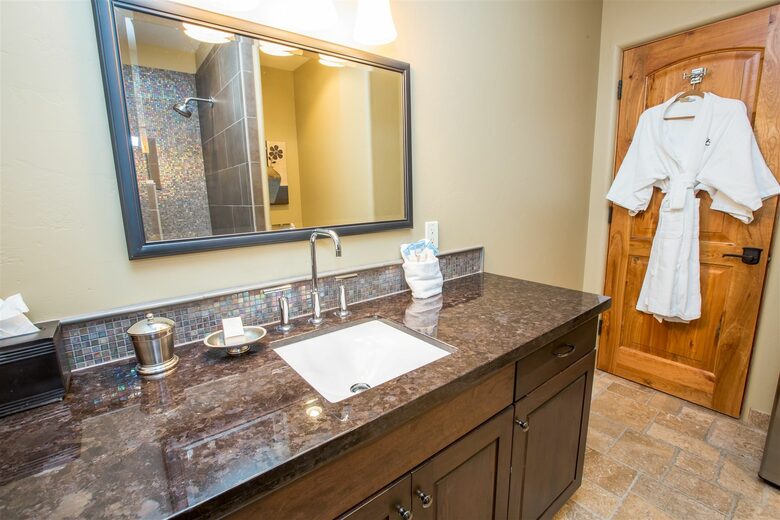 Columbia Cliff Villas - Penthouse Suite - Hood River, Oregon