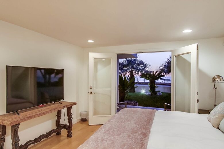 Ocean Views on Sunset Cliffs - San Diego, California