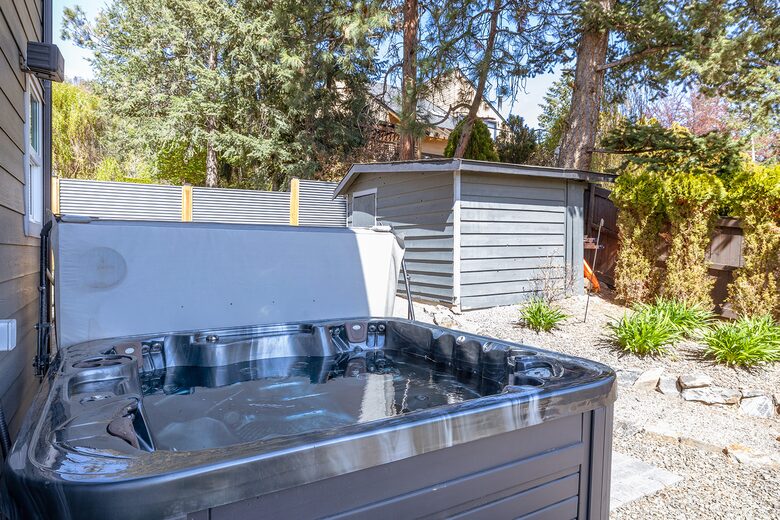 Hot tub