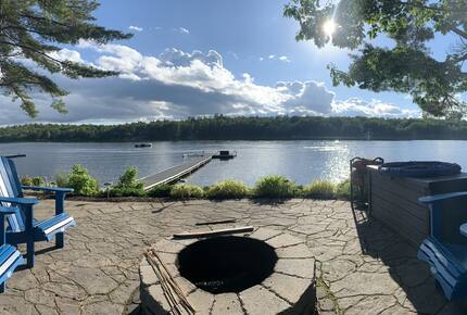 Lakehouse Retreat - Wellington, Halifax, Canada
