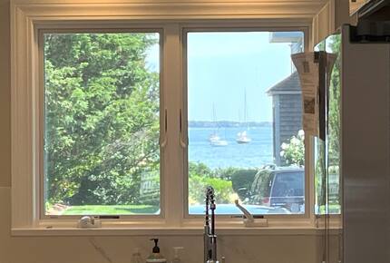 Townhouse on the Beach, Pool, Walk to Main St. - Barnstable, Massachusetts