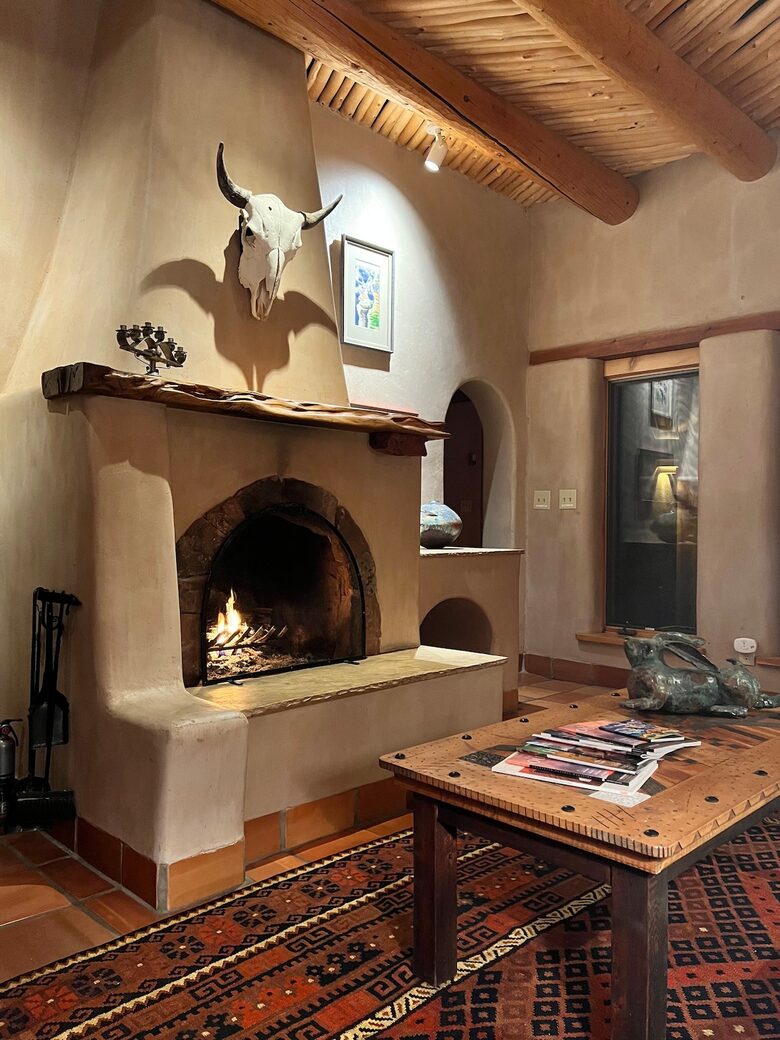 Buena Vista Adobe Hideaway | 20 minutes to Taos Ski Valley - El Prado, New Mexico