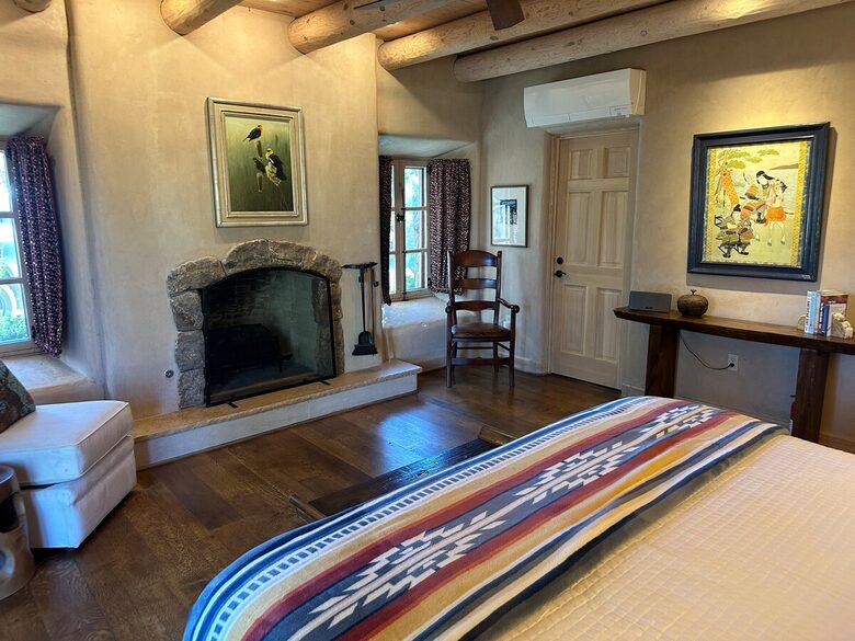 Buena Vista Adobe Hideaway | 20 minutes to Taos Ski Valley - El Prado, New Mexico