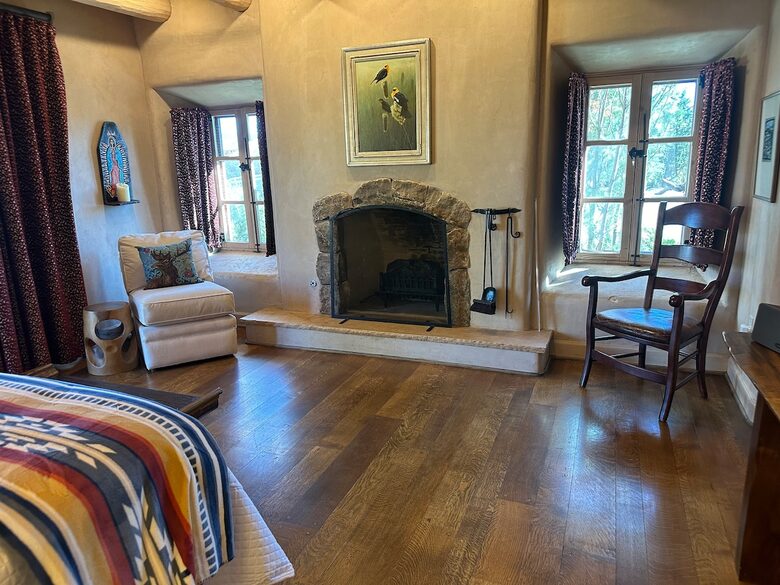 Buena Vista Adobe Hideaway | 20 minutes to Taos Ski Valley - El Prado, New Mexico