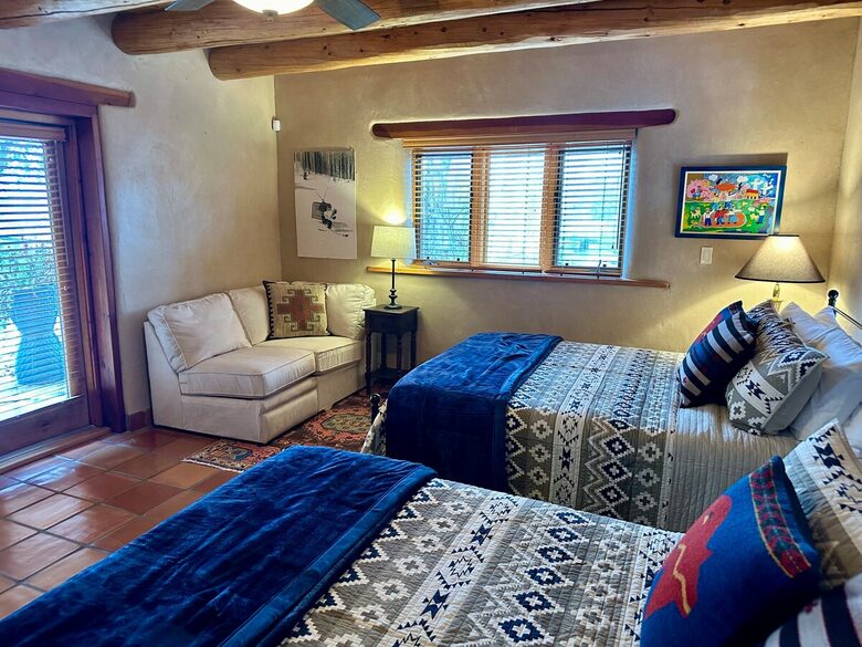 Buena Vista Adobe Hideaway | 20 minutes to Taos Ski Valley - El Prado, New Mexico