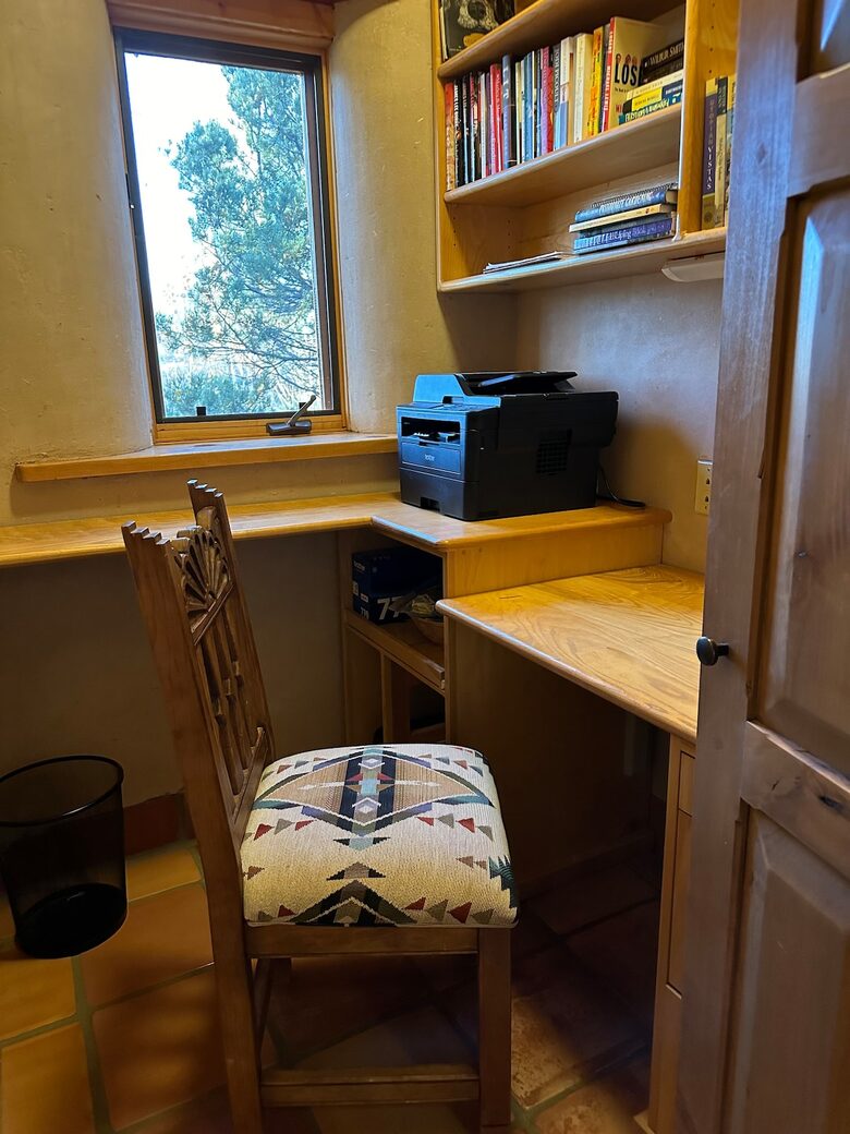 Buena Vista Adobe Hideaway | 20 minutes to Taos Ski Valley - El Prado, New Mexico
