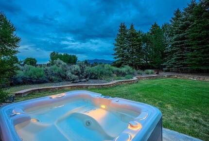 Buena Vista Adobe Hideaway | 20 minutes to Taos Ski Valley - El Prado, New Mexico