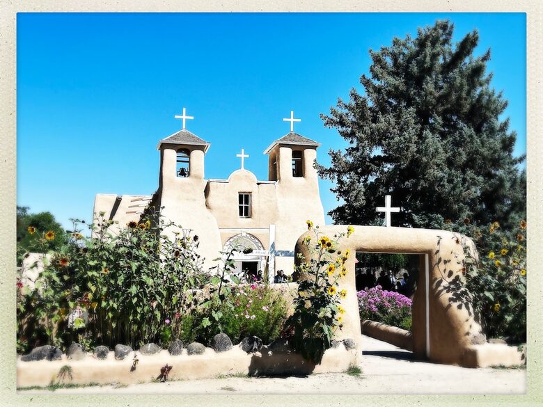 Buena Vista Adobe Hideaway | 20 minutes to Taos Ski Valley - El Prado, New Mexico