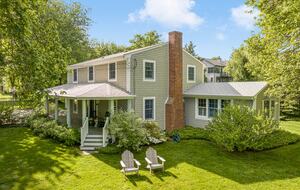 Charming Jamestown Home (across the bay from Newport) - Jamestown, Rhode Island