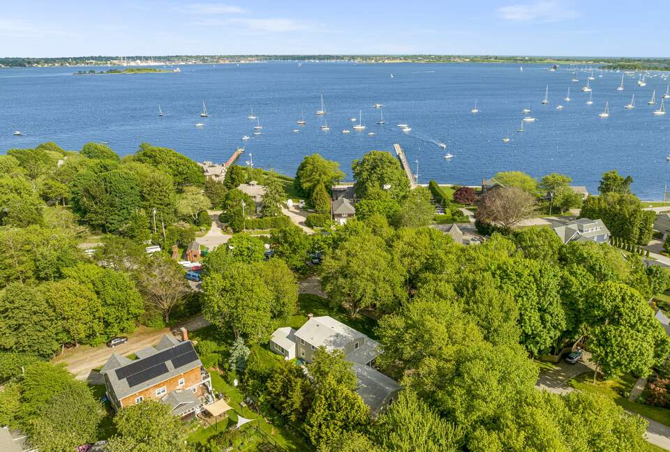 Charming Jamestown Home (across the bay from Newport) - Jamestown, Rhode Island
