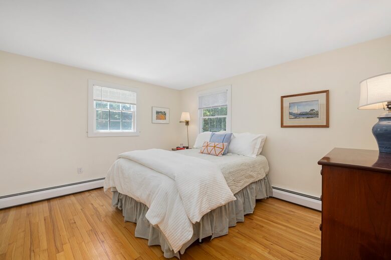 Charming Jamestown Home (across the bay from Newport) - Jamestown, Rhode Island