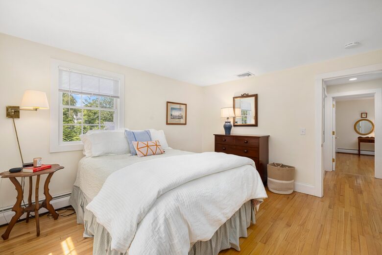 Charming Jamestown Home (across the bay from Newport) - Jamestown, Rhode Island