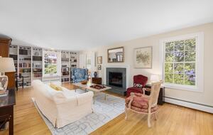 Charming Jamestown Home (across the bay from Newport) - Jamestown, Rhode Island