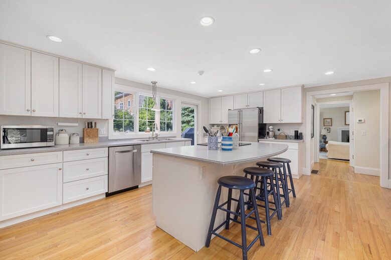 Charming Jamestown Home (across the bay from Newport) - Jamestown, Rhode Island