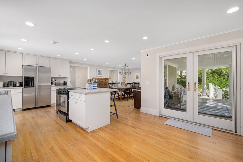 Charming Jamestown Home (across the bay from Newport) - Jamestown, Rhode Island