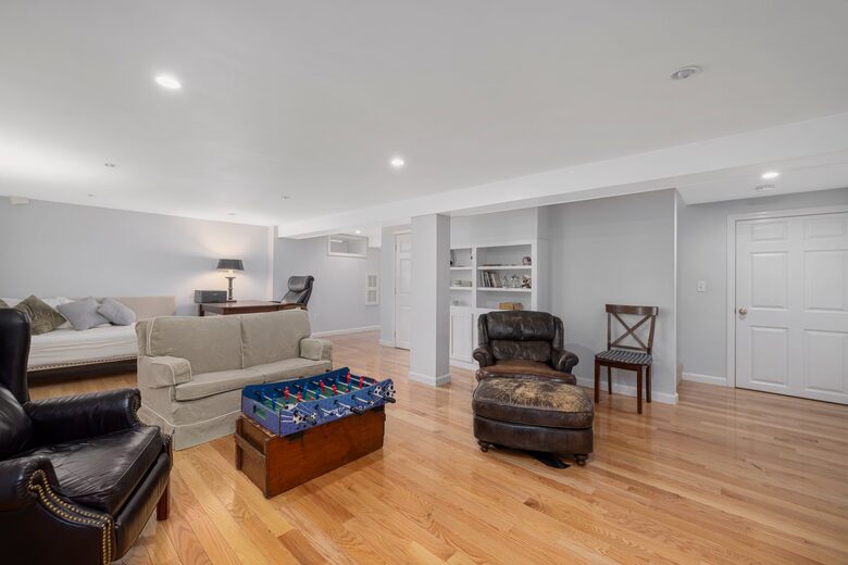 Charming Jamestown Home (across the bay from Newport) - Jamestown, Rhode Island