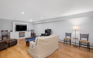 Charming Jamestown Home (across the bay from Newport) - Jamestown, Rhode Island