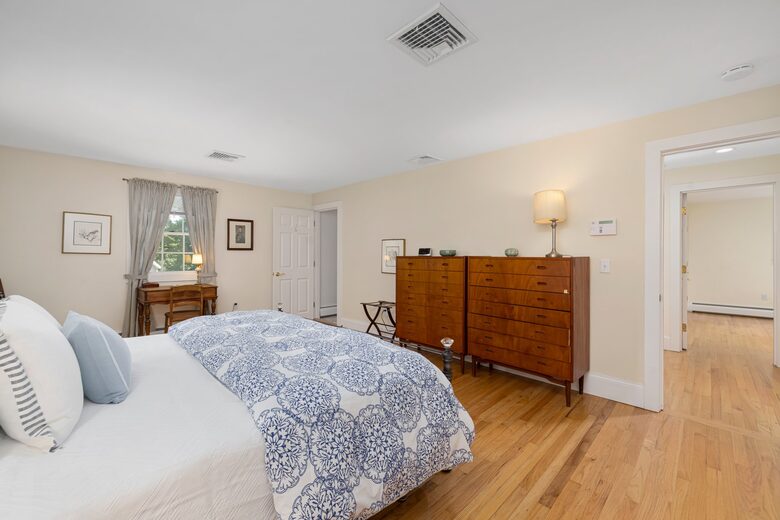 Charming Jamestown Home (across the bay from Newport) - Jamestown, Rhode Island