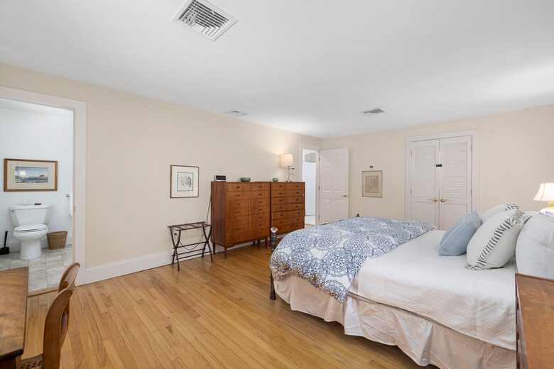 Charming Jamestown Home (across the bay from Newport) - Jamestown, Rhode Island