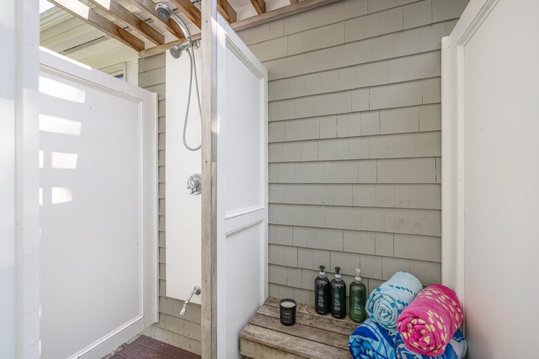 Charming Jamestown Home (across the bay from Newport) - Jamestown, Rhode Island