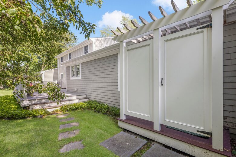 Charming Jamestown Home (across the bay from Newport) - Jamestown, Rhode Island
