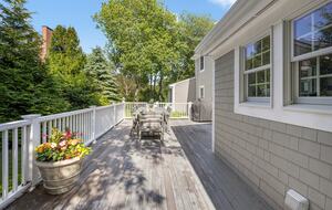 Charming Jamestown Home (across the bay from Newport) - Jamestown, Rhode Island