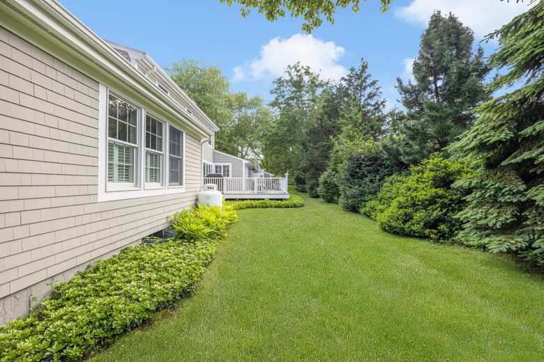 Charming Jamestown Home (across the bay from Newport) - Jamestown, Rhode Island