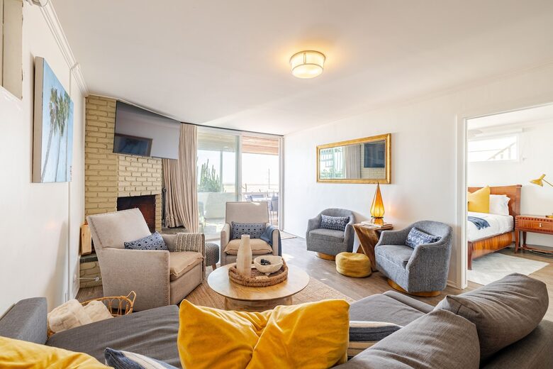 Oceanfront Oasis - Long Beach, California