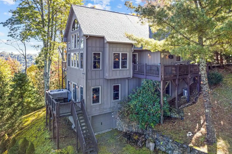 Second Wind NC Cabin - Clyde, North Carolina