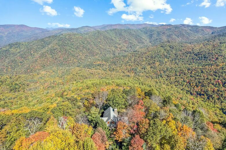 Second Wind NC Cabin - Clyde, North Carolina